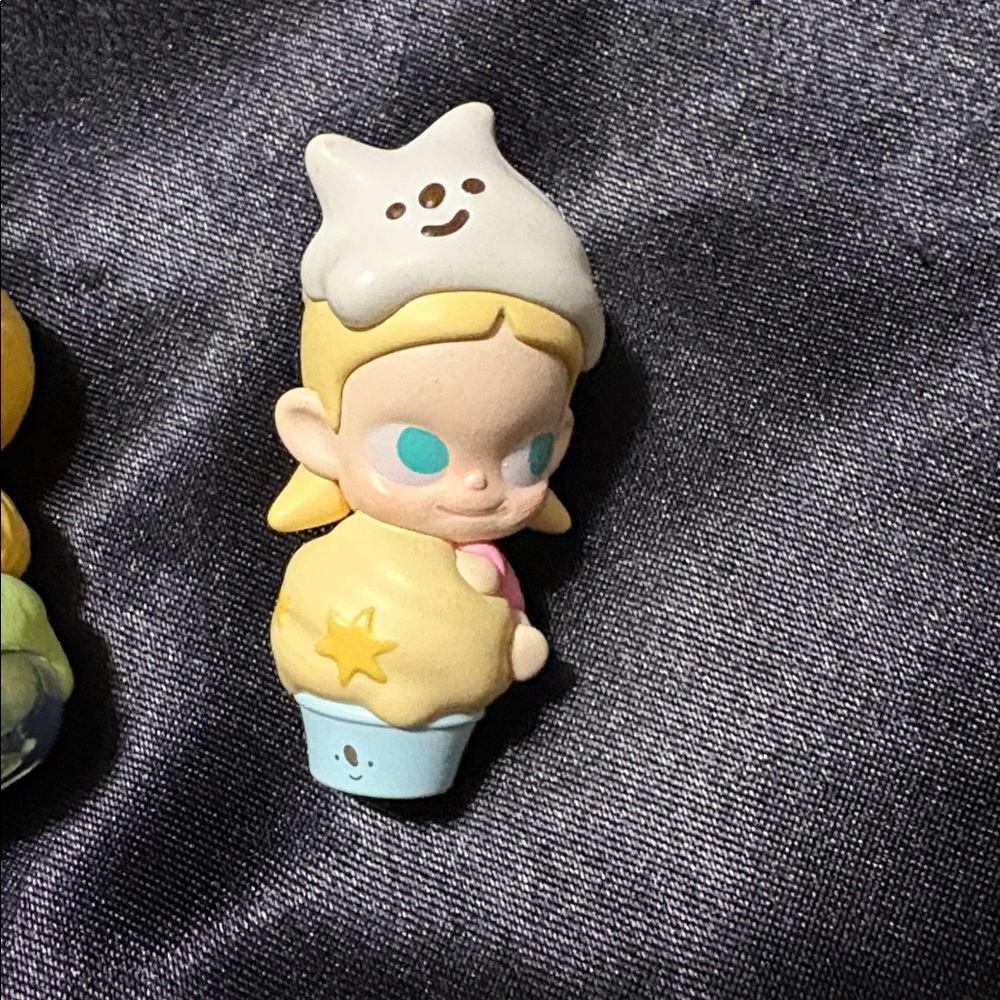 POP MART POP BEAN Bundle of 6 POP Beans - Picture 4 of 16